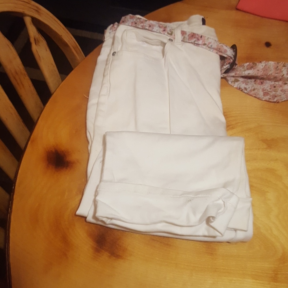 white jean capris